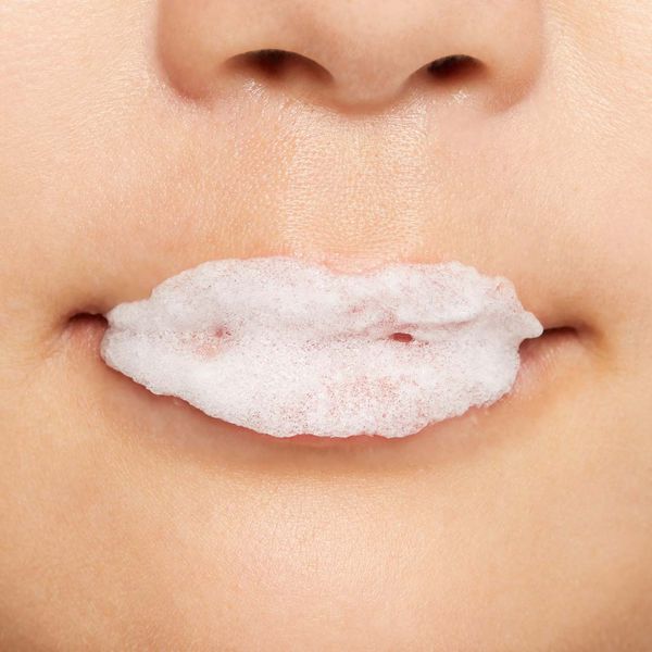 唇のクレンジング&角質除去ができる新感覚バブルリップ に関する画像15