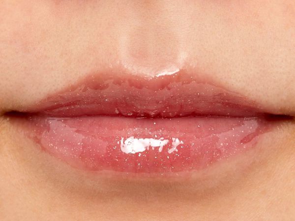 唇にやさしいONLY MINERALS(オンリーミネラル )『ミネラルカラーセラム 05 グラムレッド シアーカラー』をご紹介に関する画像12