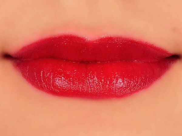 滑らかな質感で落ちにくいG9SKIN(ジーナインスキン)『ファーストリップスティック 08. ブラディーレッド』をご紹介に関する画像9