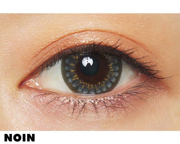 ナチュラルなのにクールに変身できるカラコン!リルムーン『EYE DOLL 1ヶ月 2枚/箱 (度なし) ミルキーグレー』をご紹介に関する画像6