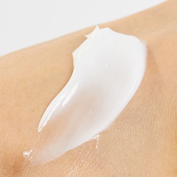 DUOの姉妹ブランド、カナデル『プレミアムホワイト オールインワン』の使用感をレポに関する画像7