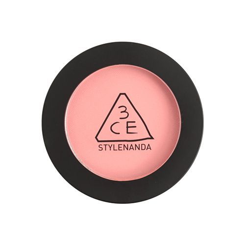 ヘルシーな印象の3CE(スリーシーイー)『フェイスブラッシュ LOVE FILTER』をご紹介に関する画像1