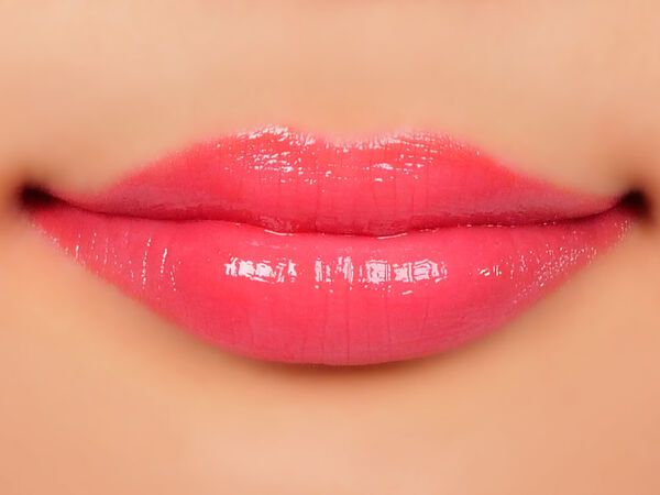 メイクヒール『ヒアル ボリューミング オイル ティント CR0601 SUPER FULLY CORAL』をご紹介に関する画像10
