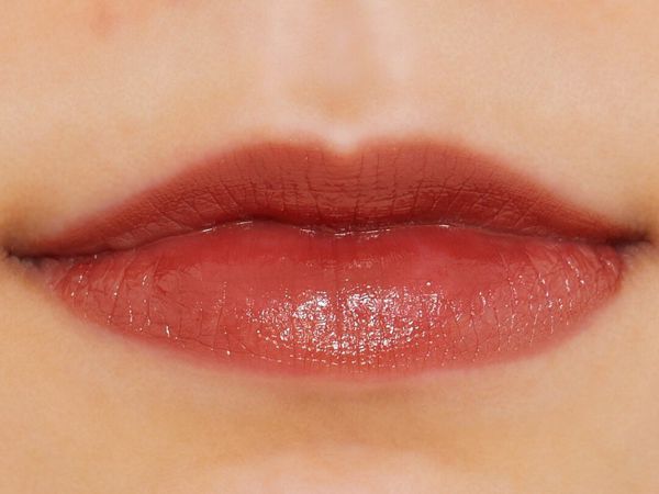 CEZANNE(セザンヌ)『ラスティング リップカラーN 105』の使用感をレポに関する画像4