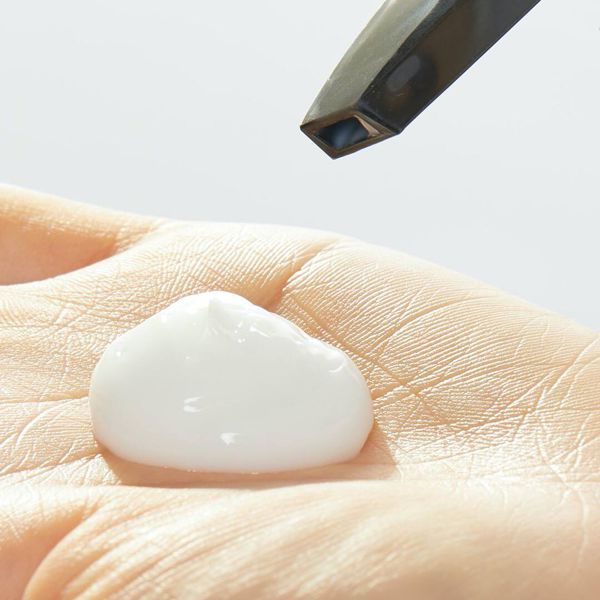 カレイドエビーチェ『アテンゾパルファム トリートメント モイスト(ローズ)』の使用感をレポに関する画像4
