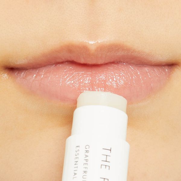 THE PUBLIC ORGANIC(ザ パブリック オーガニック)『オーガニック認証 精油リップスティック グレープフルーツ精油 ×ベルガモット精油』をレポ!に関する画像10