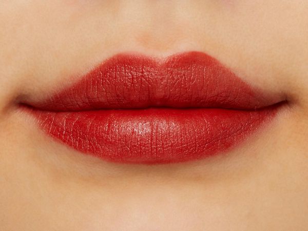 ひと塗りでぴたりと密着♡ lilybyred(リリーバイレッド)から登場した、初セミマットリップ 『#08 ノワールレッド』をご紹介に関する画像47