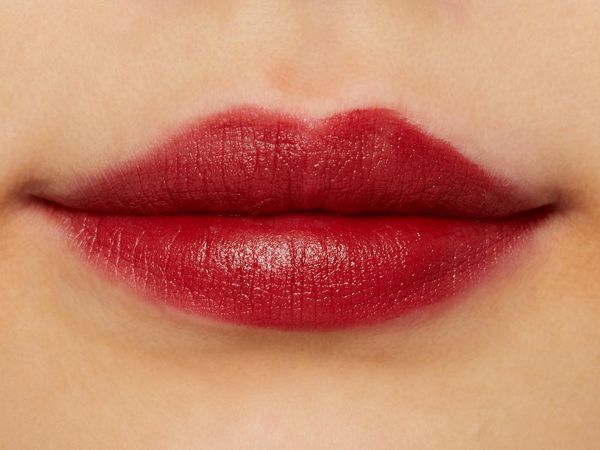 ひと塗りでぴたりと密着♡ lilybyred(リリーバイレッド)から登場した、初セミマットリップ 『#08 ノワールレッド』をご紹介に関する画像17