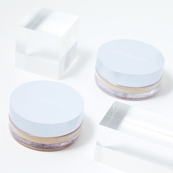 素肌でいるより快適なミネラルファンデONLY MINERALS(オンリーミネラル)『薬用ホワイトニングファンデーション オークル』をご紹介に関する画像1