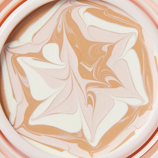 REVLON(レブロン)のツヤ肌仕上がりファンデ『005 ナチュラル オークル』の使用感をレポ!に関する画像5