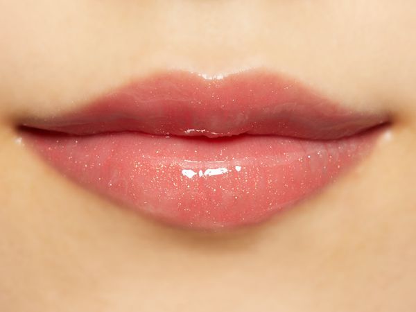 潤いたっぷりのふっくら唇に Lipaddict 213 ジュエルに関する画像16