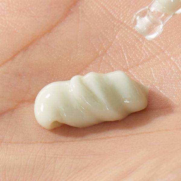 乾燥している部分を集中ケア! beplain『ヨモギ アイ バター』の使用感をレポに関する画像14