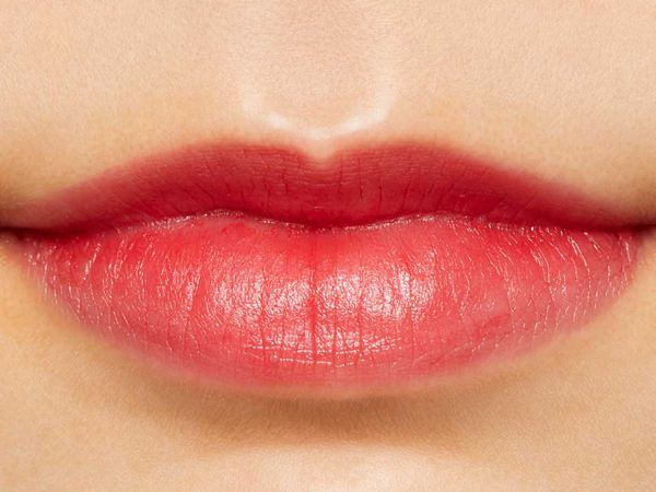 SELF BEAUTY『ビューティチュードシアマットリップ スティックカラー 201 ミッドナイト レッド』の使用感をレポ!に関する画像7