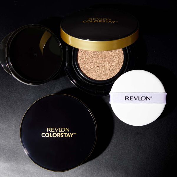 REVLON(レブロン)『カラーステイ クッション ロングウェア ファンデーション 006 ヌード』の使用感をレポに関する画像1