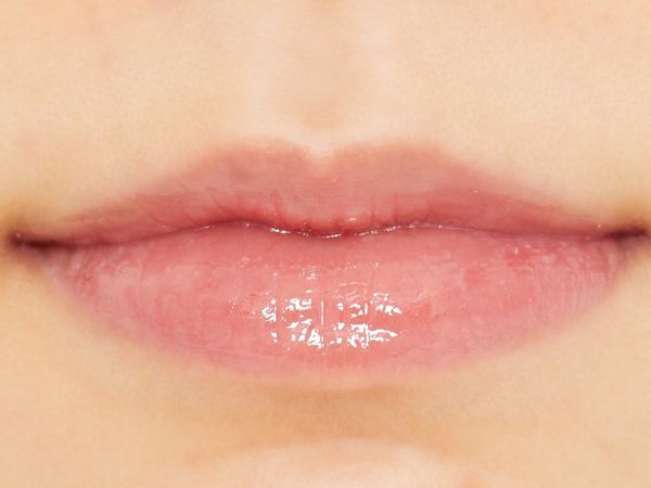 RIMMEL(リンメル)『オーマイグロス 013 クリアコーラル』の使用感をレポに関する画像7
