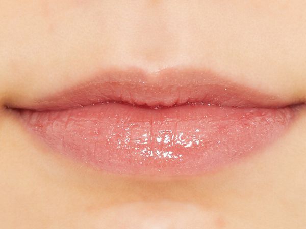 RIMMEL(リンメル)『オーマイグロス 014 スパークリングブロンズ』の使用感をレポに関する画像7