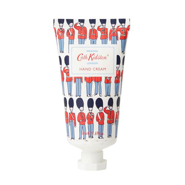 Cath Kidston(キャス・キッドソン)『ハンドクリーム オレンジフラワー&ザクロの香り ガーズ』の使用感をレポ!に関する画像4