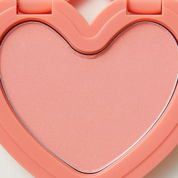 ilybyred(リリーバイレッド)『ラブビームチーク 01 LOVABLE CORAL』の使用感をレポに関する画像11