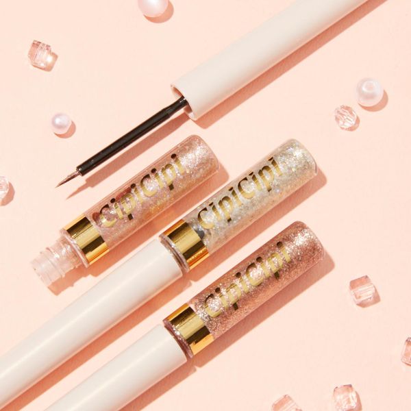 CipiCipi(シピシピ)『グリッターイルミネーションライナー 02 トゥインクルスター』の使用感をレポに関する画像1