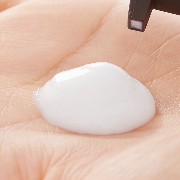 乾燥肌が気になる男性向けのフェイス用保湿乳液、モルトンブラウン 『エクストラリッチ バイジ ハイドレイター』をご紹介に関する画像11