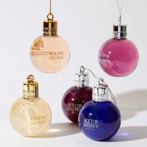 MOLTON BROWN(モルトンブラウン)『ジャスミン&サンローズ バス&シャワージェル フェスティブボーブル』の使用感をレポに関する画像1