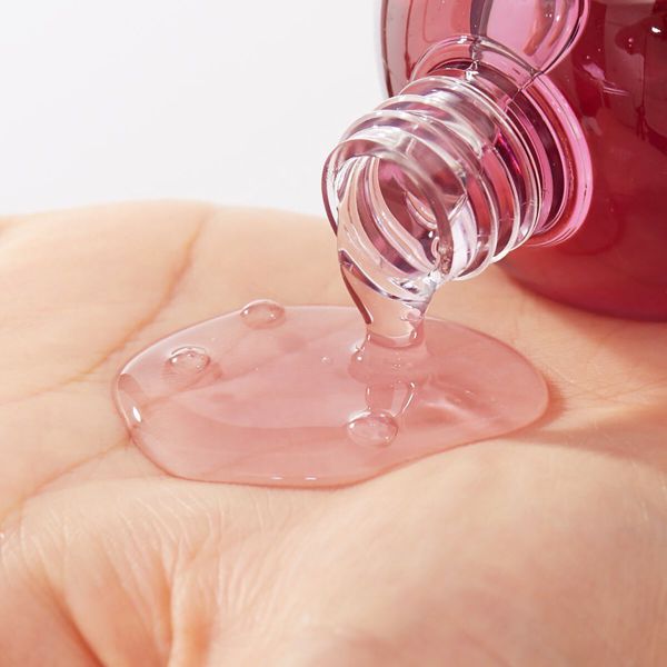 大人っぽいピンクが美しいMOLTON BROWN(モルトンブラウン)『ピンクペッパー バス&シャワージェル フェスティブボーブル』の使用感をレポに関する画像9