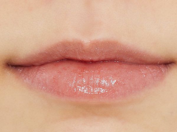 ettusais(エテュセ)『リップエディション(プランパー) ヘルシースタイル01 アイシーブルー』の使用感をレポに関する画像8
