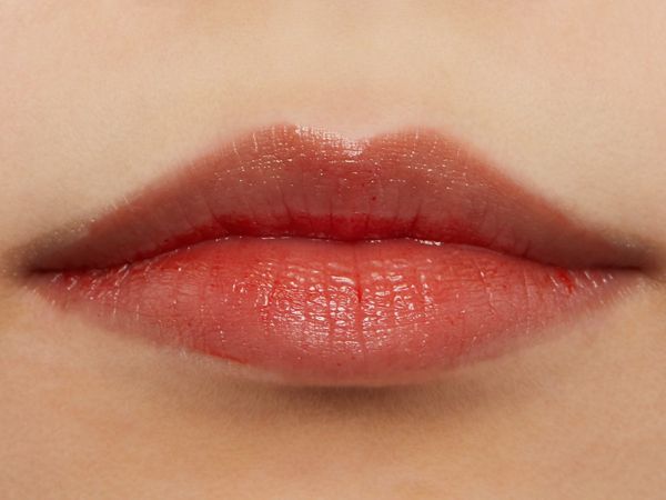 FOCALLURE(フーカルーア)『クリスタルミラーティント #01 パーシモン』の使用感をレポ!に関する画像6