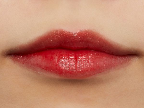 FOCALLURE(フーカルーア)『クリスタルミラーティント #02 クリムゾン』の使用感をレポ!に関する画像6