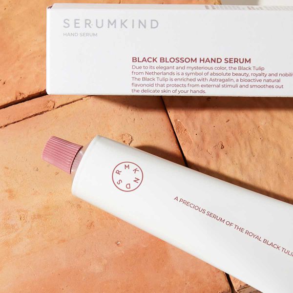 SERUMKIND(セラムカインド)『ブラックブロッサムハンドセラム』の使用感をレポ!に関する画像1