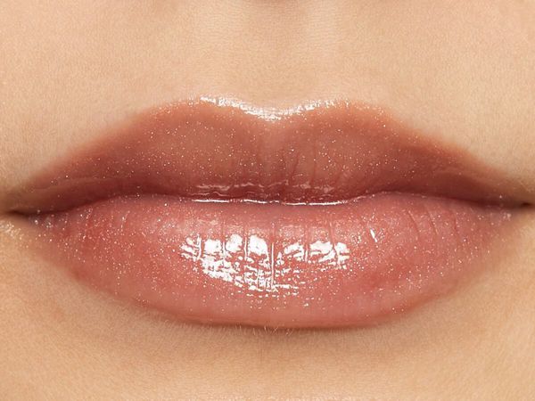 REVLON(レブロン)『スーパー ラストラス ザ グロス 260 ロージー フューチャー』の使用感をレポ!に関する画像9