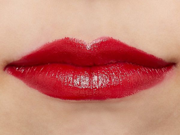 REVLON(レブロン)『スーパー ラストラス リップスティック 816 ラブ イズ オン』の使用感をレポ!に関する画像6