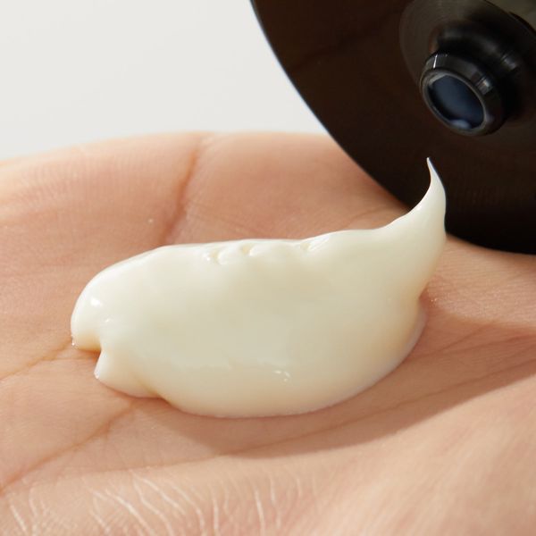 乾燥しない!シングの薬用オイルインリムーバーの使い方をご紹介に関する画像7