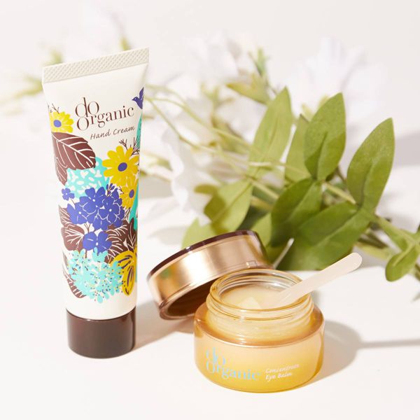do organic(ドゥーオーガニック)『コンセントレート アイ バーム』の使用感をレポ!に関する画像1