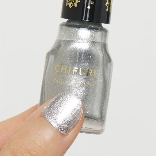 CHIFURE(ちふれ)『ネイル エナメル 019 【限定色】』の使用感をレポに関する画像7