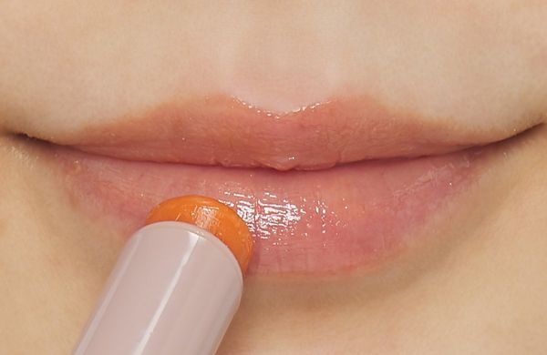 キャンメイク『プランプリップケアスクラブ 03 みかんイエロー』の使用感をレポに関する画像8