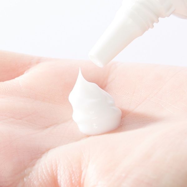 WRINKLE TURN(リンクルターン)『薬用コンセントレートクリーム ホワイト』の使用感をレポに関する画像7