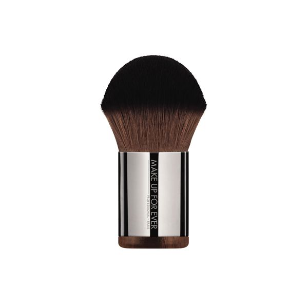 MAKE UP FOREVER(メイクアップフォーエバー)『パウダーカブキ #124』の使用感をレポに関する画像1