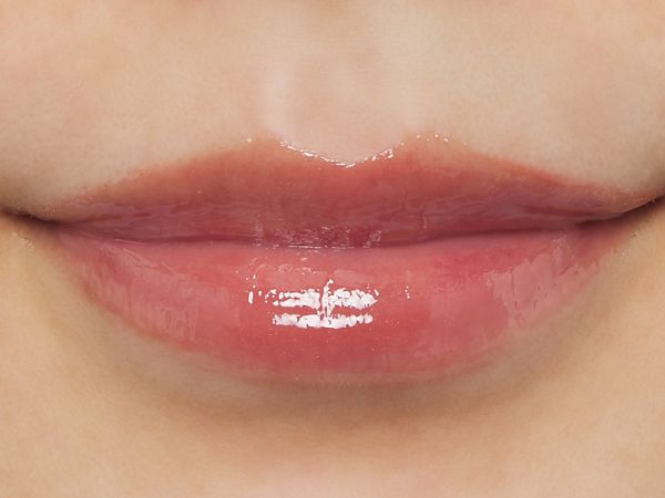 MAQuillAGE(マキアージュ)『エッセンスジェルルージュ RD727』の使用感をレポに関する画像8