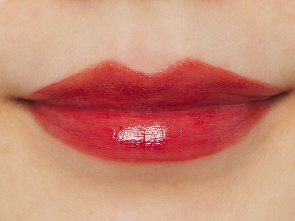RIMMEL(リンメル)『マシュマロルック リップスティック 012 ベリーレッド』の使用感をレポに関する画像8
