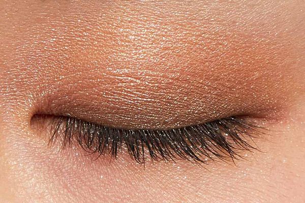肌に溶け込むシースルー発色!暖かみのある一味違ったブラウンに関する画像15