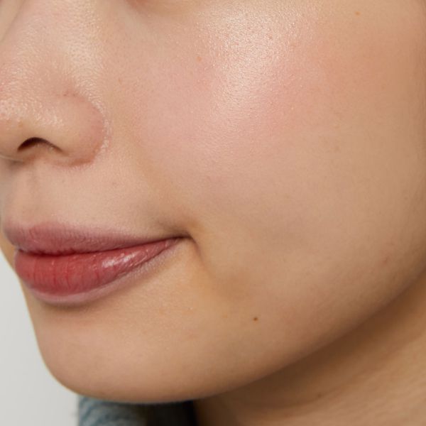 落ちにくい! ジューシーな血色感と濡れツヤ感の共存が叶うナチュラルなクリームチーク ふんわり優しいRD382に関する画像10