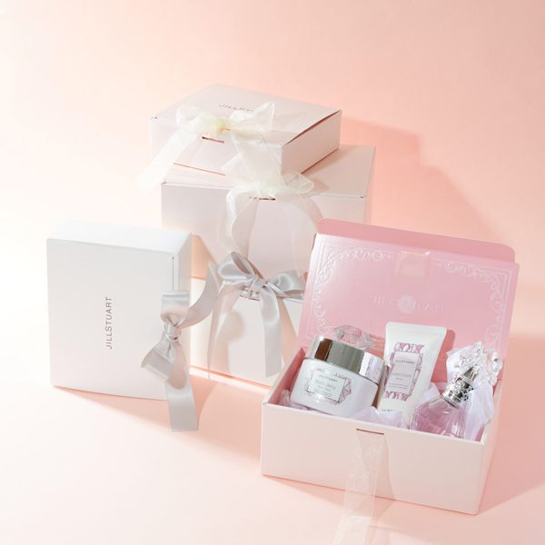 JILLSTUART(ジルスチュアート)『プレゼントボックス MM』をレポに関する画像1