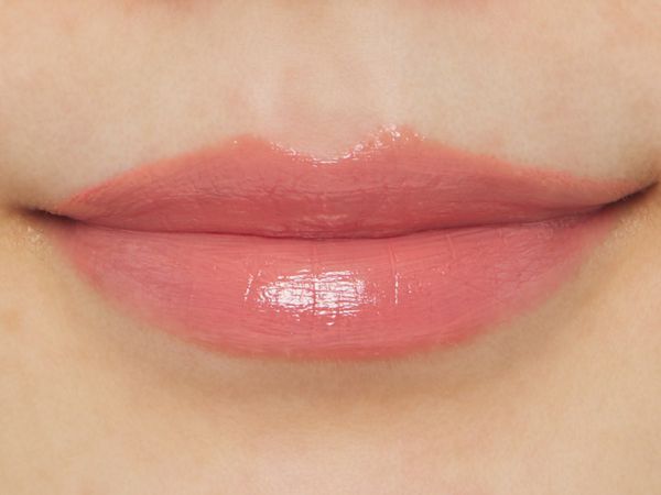 RIMMEL(リンメル)『マシュマロルック リップスティック 027 コーラルベージュ』の使用感をレポに関する画像8