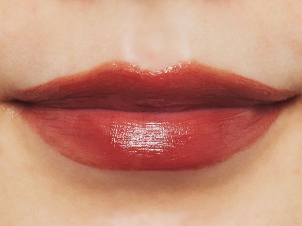 上品な仕上がりが魅力的!RIMMEL(リンメル)『ベルベティ ステイ マット 006 女性らしいとろけるような色みのMoca brown』をご紹介に関する画像7
