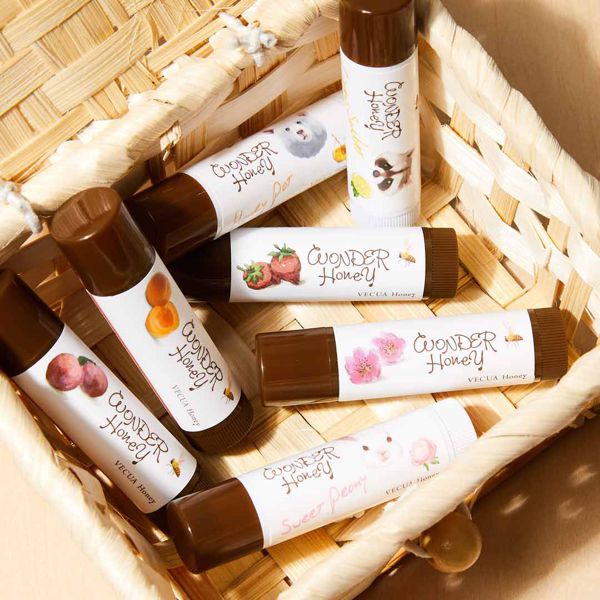VECUA Honey(べキュアハニー)『ワンダーハニー 色づくジューシー蜜リップ 野苺』をレポ!に関する画像4