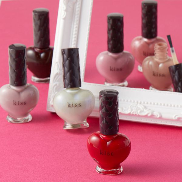 kiss(キス)『ネイルポリッシュ 03 Mademoiselle Raisin』の使用感をレポに関する画像1