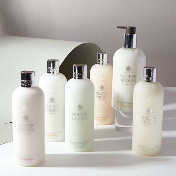 髪にツヤとハリを与えるMOLTON BROWN(モルトンブラウン)『プラム・カドゥ コンディショナー』の使用感をレポに関する画像1