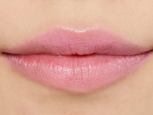 ツヤで叶えるピュアな唇 マジョリカマジョルカ『ピュア・ピュア・キッス NEO PK304 控えめな告白』をご紹介!に関する画像9