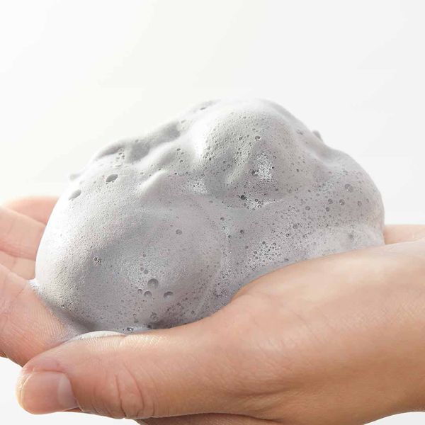 黒い泡に秘密あり! モッチスキン 吸着泡洗顔 BKをレポに関する画像10